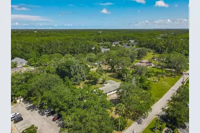 10 Mirror Lake Drive, Ormond Beach, FL 32174 - Photo 16