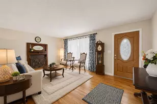 8622 St Patrick Ln, Jacksonville, FL 32216 - Photo 2