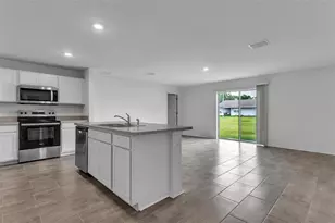 22 Round Tree Dr, Palm Coast, FL 32164 - Photo 10