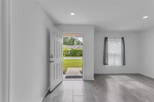 22 Round Tree Dr, Palm Coast, FL 32164 - Photo 6