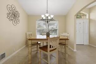 36 Cloverdale Ct N, Palm Coast, FL 32137 - Photo 12