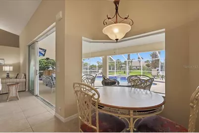 36 Cloverdale Court N, Palm Coast, FL 32137 - Photo 10