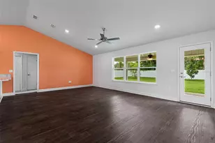 8 Persimmon Dr, Palm Coast, FL 32164 - Photo 12