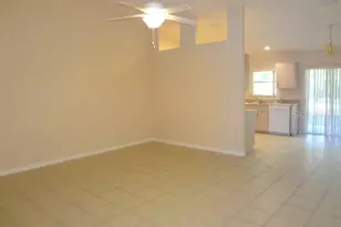11 Pontiac Ln, Palm Coast, FL 32164 - Photo 2