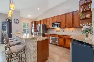 61 Raintree Cir, Palm Coast, FL 32164 - Photo 8