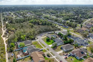 725 N Firwood Dr, Deltona, FL 32725 - Photo 4