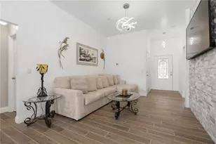 9 Reid Pl, Palm Coast, FL 32164 - Photo 4