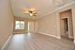 11 Ullynn Pl, Palm Coast, FL 32164 - Photo 4