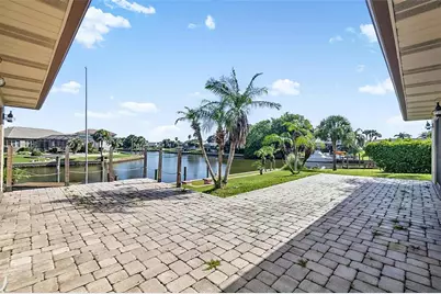 10 Crow Court, Palm Coast, FL 32137 - Photo 8