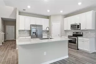 1680 Pottsburg Point Dr, Jacksonville, FL 32207 - Photo 14