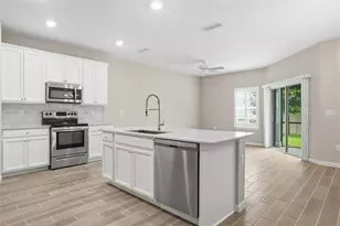 1680 Pottsburg Point Dr, Jacksonville, FL 32207 - Photo 12