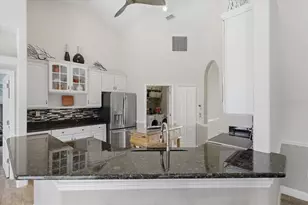 25 Cottonwood Ct, Palm Coast, FL 32137 - Photo 10