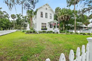 220 S 4th St, Palatka, FL 32177 - Photo 4