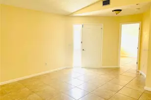 79 Club House Dr, Palm Coast, FL 32137 - Photo 8