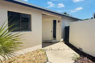 79 Club House Dr, Palm Coast, FL 32137 - Photo 4