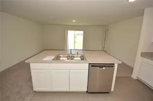 11 Roxland Ln, Palm Coast, FL 32164 - Photo 10
