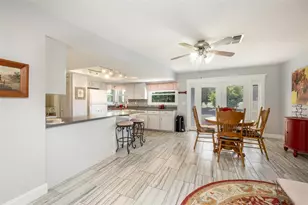 8 Courtney Pl, Palm Coast, FL 32137 - Photo 20