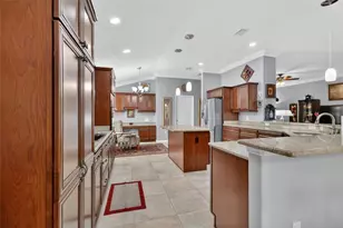 1614 Pennecamp Dr, The Villages, FL 32162 - Photo 24