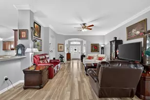 1614 Pennecamp Dr, The Villages, FL 32162 - Photo 20