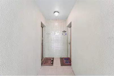 1717 NW 23rd Avenue #4E, Gainesville, FL 32605 - Photo 4