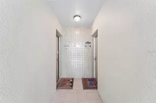 1717 NW 23rd Ave, Gainesville, FL 32605 - Photo 4