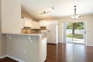 3 Pine Haven Dr, Palm Coast, FL 32164 - Photo 2