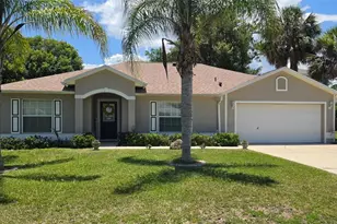 22 Porpoise Ln, Palm Coast, FL 32164 - Photo 1
