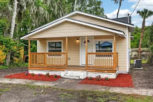 708 Madison St, Palatka, FL 32177 - Photo 2