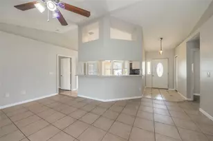 37 Rockefeller Dr, Palm Coast, FL 32164 - Photo 2