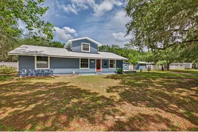 121 Daren Drive E, Palatka, FL 32177 - Photo 1