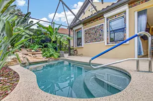 169 Aspen Way, Palm Coast, FL 32137 - Photo 2