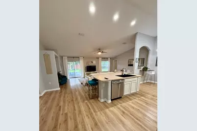 15 Poinsettia Lane, Palm Coast, FL 32164 - Photo 4