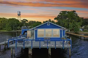 21 S Lake St, Crescent City, FL 32112 - Photo 2