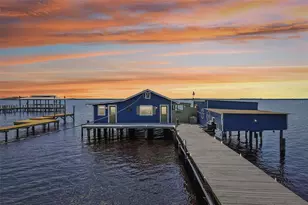 21 S Lake St, Crescent City, FL 32112 - Photo 1