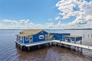21 S Lake St, Crescent City, FL 32112 - Photo 2