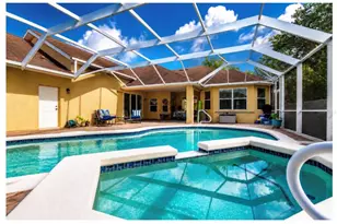 24 Lakeside Pl W, Palm Coast, FL 32137 - Photo 2