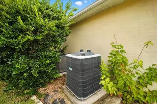 24 Lakeside Pl W, Palm Coast, FL 32137 - Photo 40