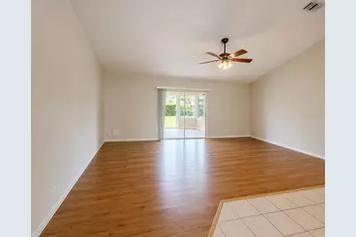 30 Fenwick Lane, Palm Coast, FL 32137 - Photo 2