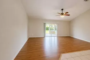 30 Fenwick Ln, Palm Coast, FL 32137 - Photo 2