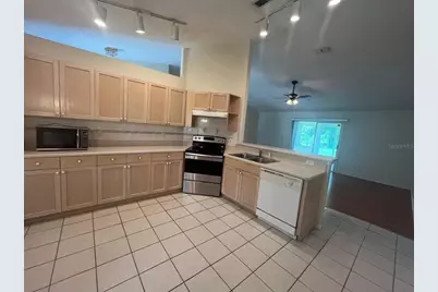 30 Fenwick Lane, Palm Coast, FL 32137 - Photo 4
