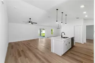 18 Flamingo Dr, Palm Coast, FL 32137 - Photo 10