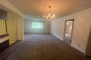 13 Courtney Pl, Palm Coast, FL 32137 - Photo 2