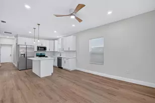 255 Riberia St, Saint Augustine, FL 32084 - Photo 8