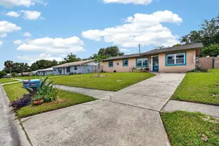 212 Mimosa Dr, Palatka, FL 32177 - Photo 2