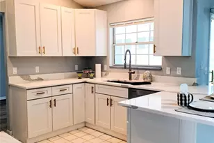 18 Westcliffe Ln, Palm Coast, FL 32164 - Photo 2