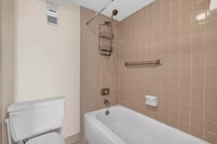 925 N Halifax Ave, Daytona Beach, FL 32118 - Photo 20