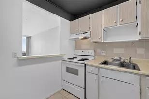 925 N Halifax Ave, Daytona Beach, FL 32118 - Photo 14