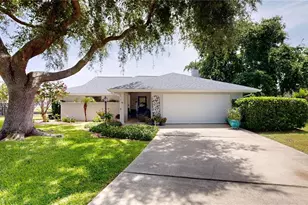 23 Commander Ct, Palm Coast, FL 32137 - Photo 1