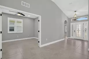 37 Lagoon Wy, Palm Coast, FL 32137 - Photo 8