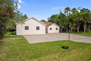 100 Coral Reef Ct N, Palm Coast, FL 32137 - Photo 2